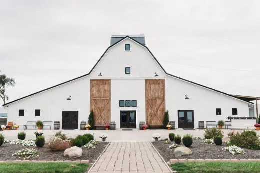Barn wedding venues the complete guide - Venues & Vendors