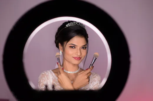 Bridesmaid makeup the complete guide - Venues & Vendors