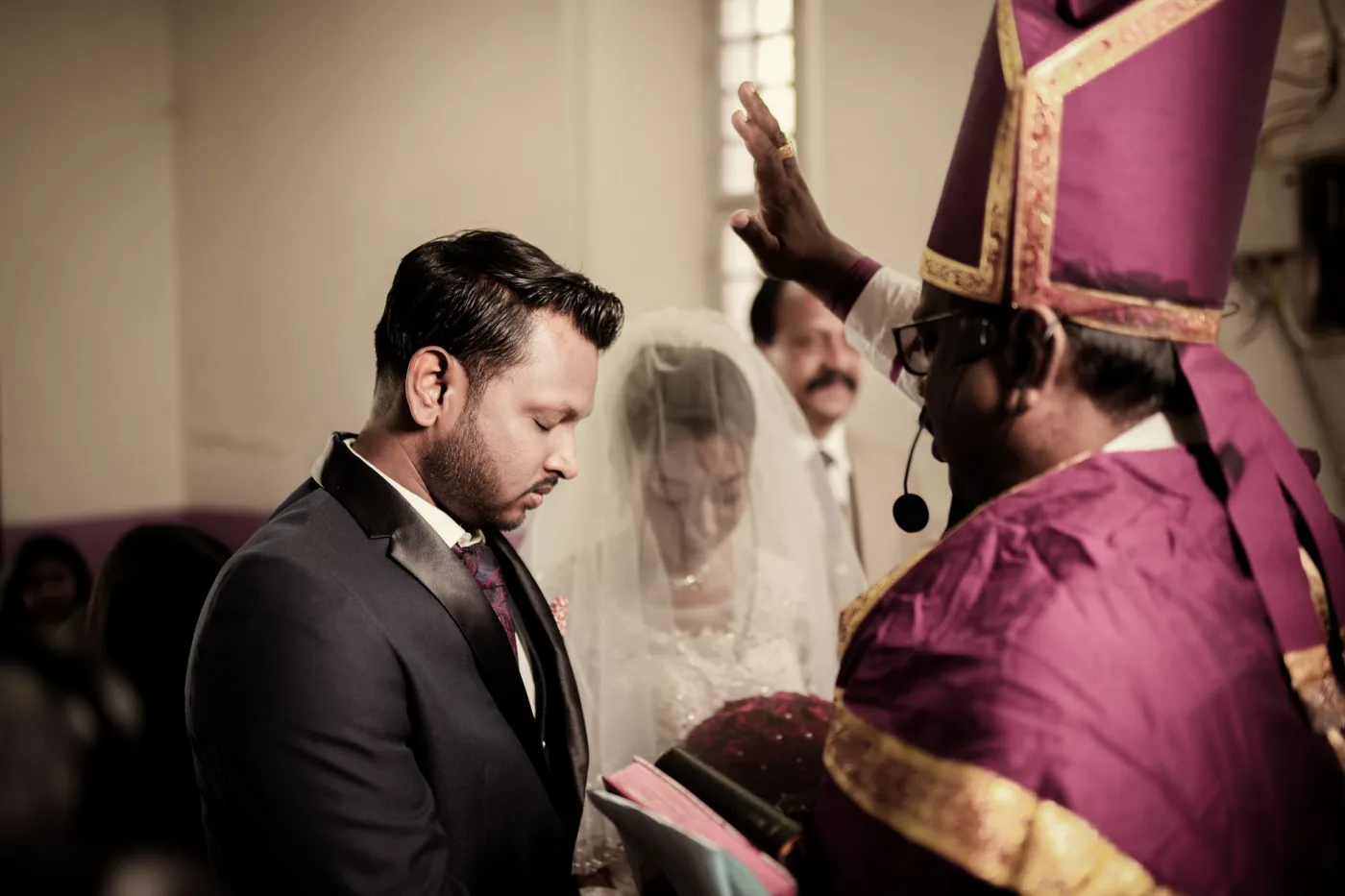Chavara Matrimony: Review & Alternatives