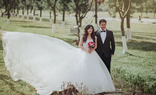 Pre wedding photography the complete guide - Venues & Vendors