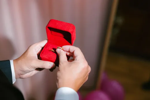 Unique wedding rings the complete guide - Wedding Fashion & Jewellery