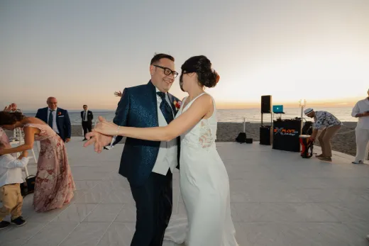 Wedding dj the complete guide - Venues & Vendors