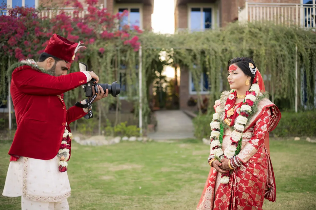 Wedding Photographer: The Complete Guide