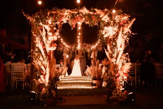 Enchanting wedding ceremony under illuminate - Weddings (General)