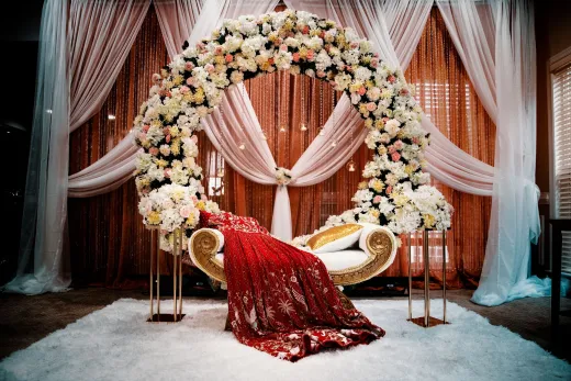 Wedding Stage Decoration: 25+ Ideas With Photos