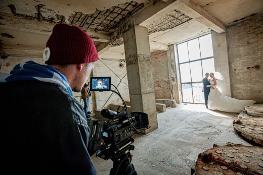 Wedding videographer the complete guide - Venues & Vendors